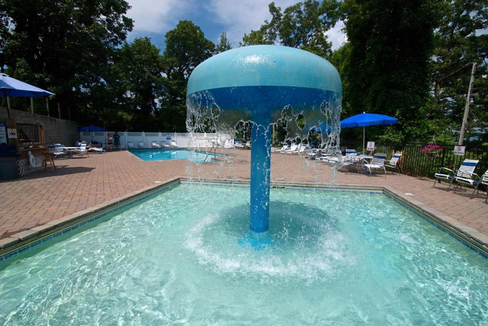 Daya, Hot Tub, Pool Table, 1089 Of Free Attraction Tickets For Each Paid Day, Dollywood And More! جاتلينبرج الغرفة الصورة